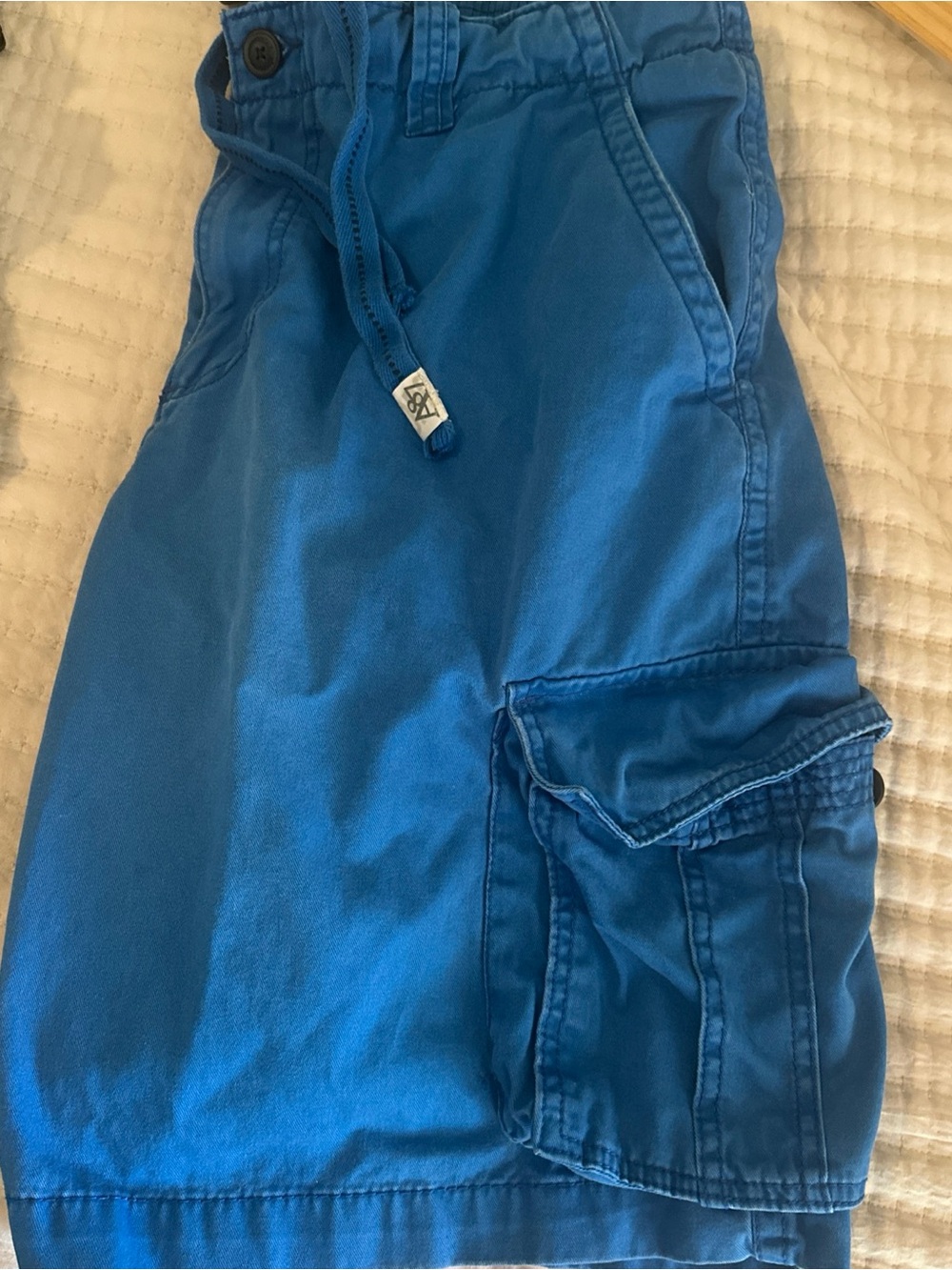 Aeropostale Men’s Blue Cargo Shorts 36 waist in EUC.